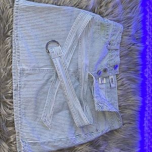 Light blue strip with white skirt